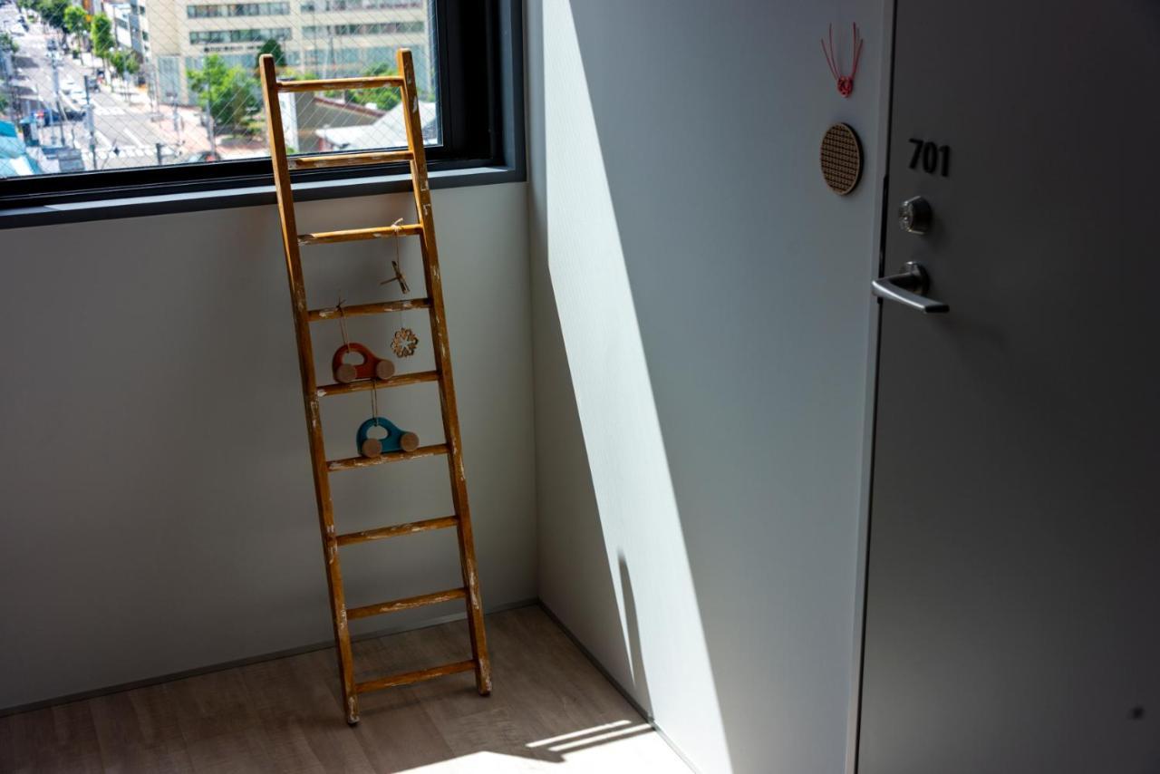 Plat Hostel Keikyu Sapporo Ichiba Bagian luar foto